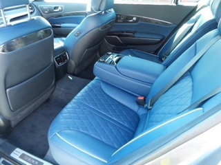 The only K900 I’d even consider would be the ones with the indigo interiors. Still only $35,000 right now!